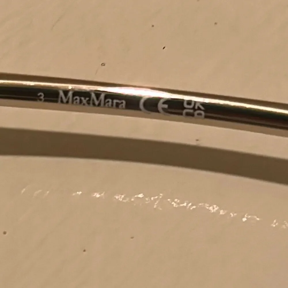 Max Mara Thin Gold Frame Catseye Aviator Sunglasses MM0122 Modern Chic Luxury